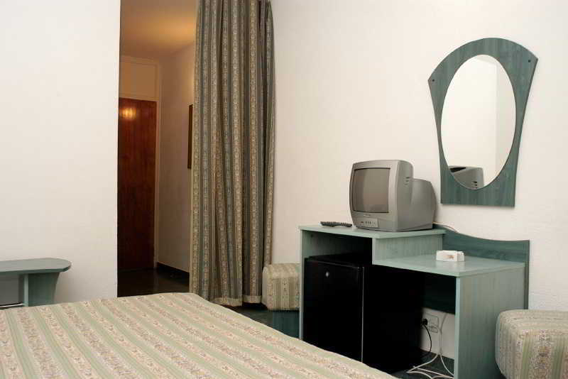 Carmen Azzuro Hotel Saturn Exterior photo